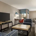 Hampton Inn Tropicana